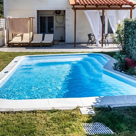 Marilis House, Private Pool, Wifi, Mountain View, Netflix, Self-Check-In Villa Ardaktos Exterior photo