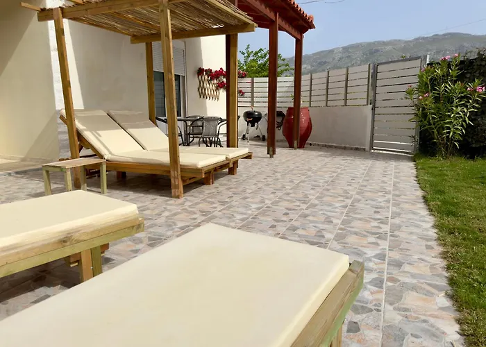 Marilis House, Private Pool, Wifi, Mountain View, Netflix, Self-Check-In