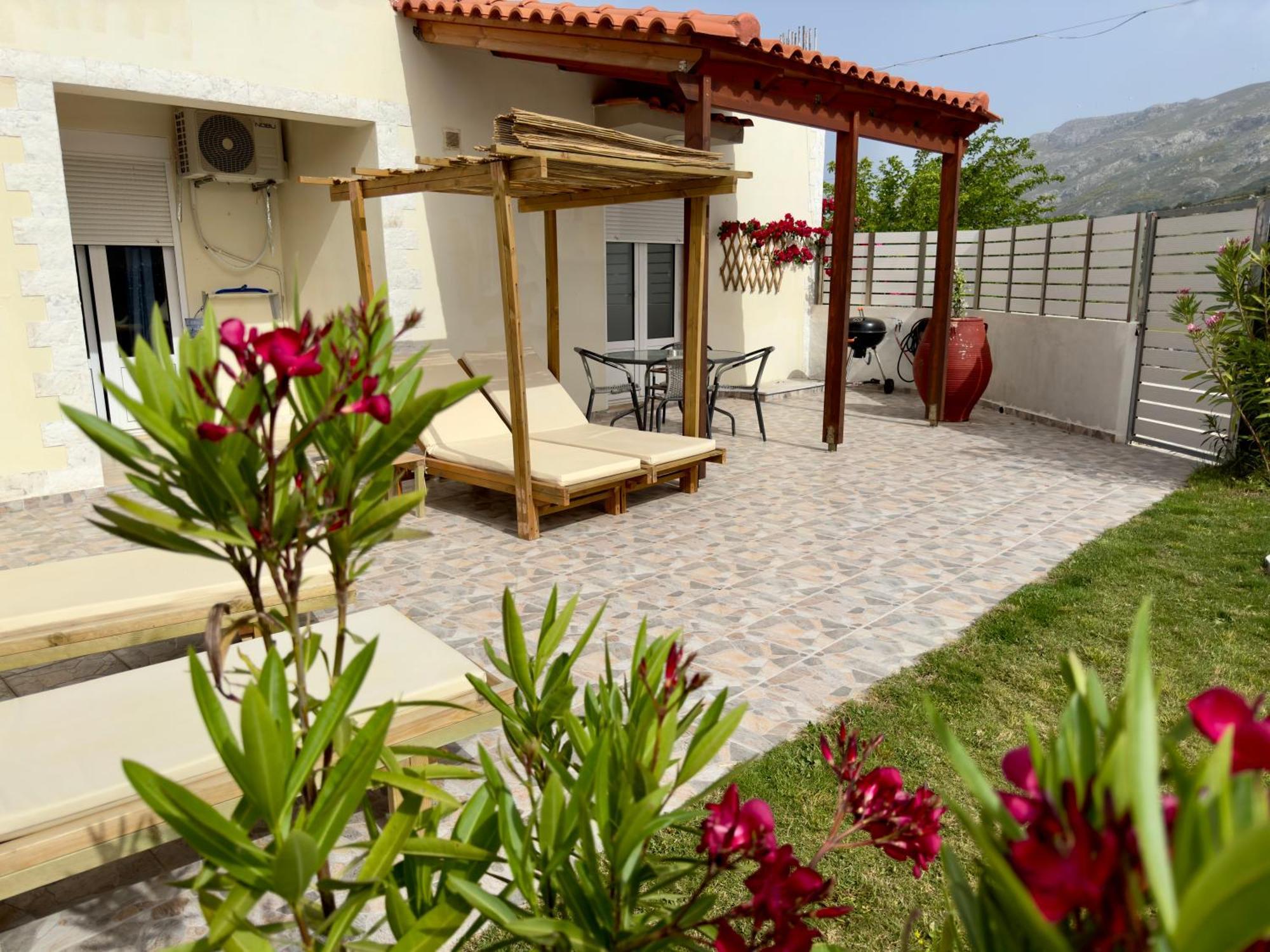 Marilis House, Private Pool, Wifi, Mountain View, Netflix, Self-check-in Villa Ardaktos